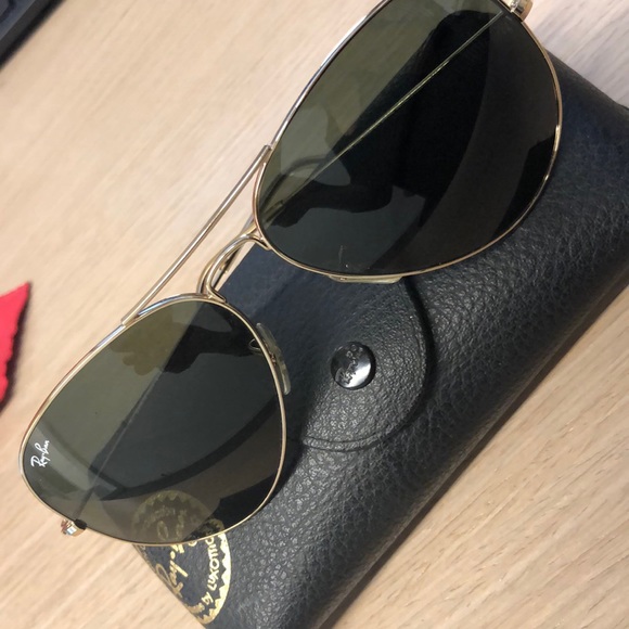 Ray Ban Aviator Sunglasses EUC main image 4